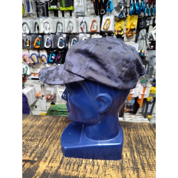 Last Heavy Camouflage Blue Trucker Hat – Embroidered “High and Wet” Adjustable - Picture 5 of 11